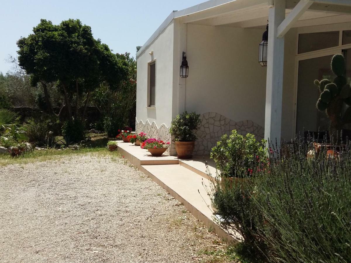 La Dimora Dei Gelsi Villa Castri di Lecce Exterior photo